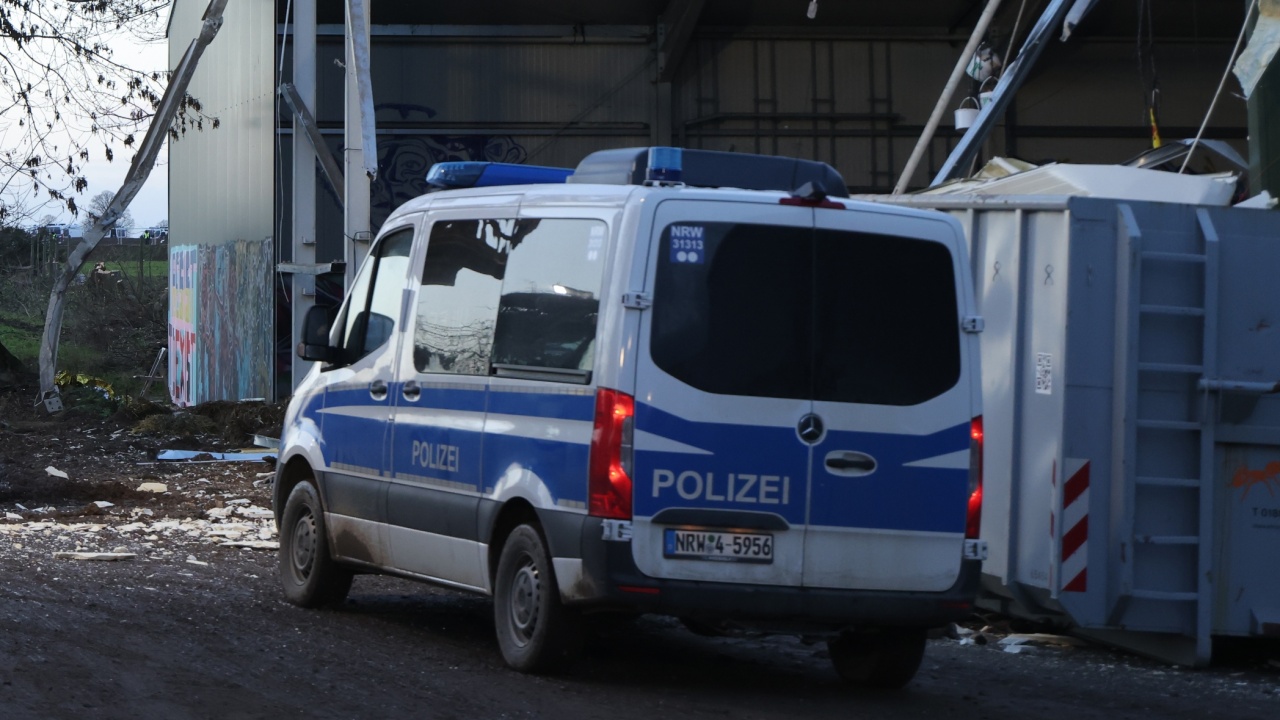 Полицията в Германия проведе акции срещу заподозрени трафиканти на хора