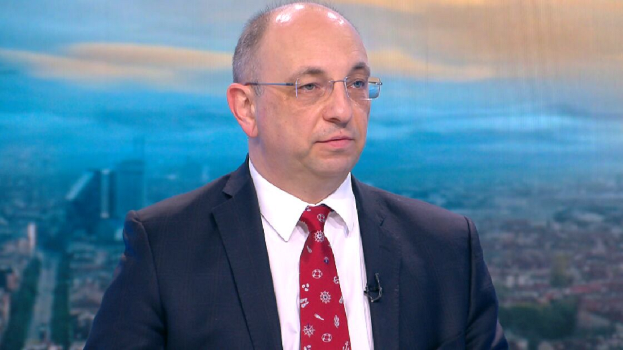 Николай Василев: България закъсня с десетилетие за еврото