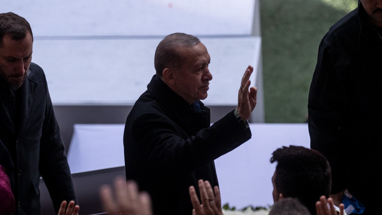 Ердоган: Турция ще „излекува раните на засегнатите от земетресението райони“
