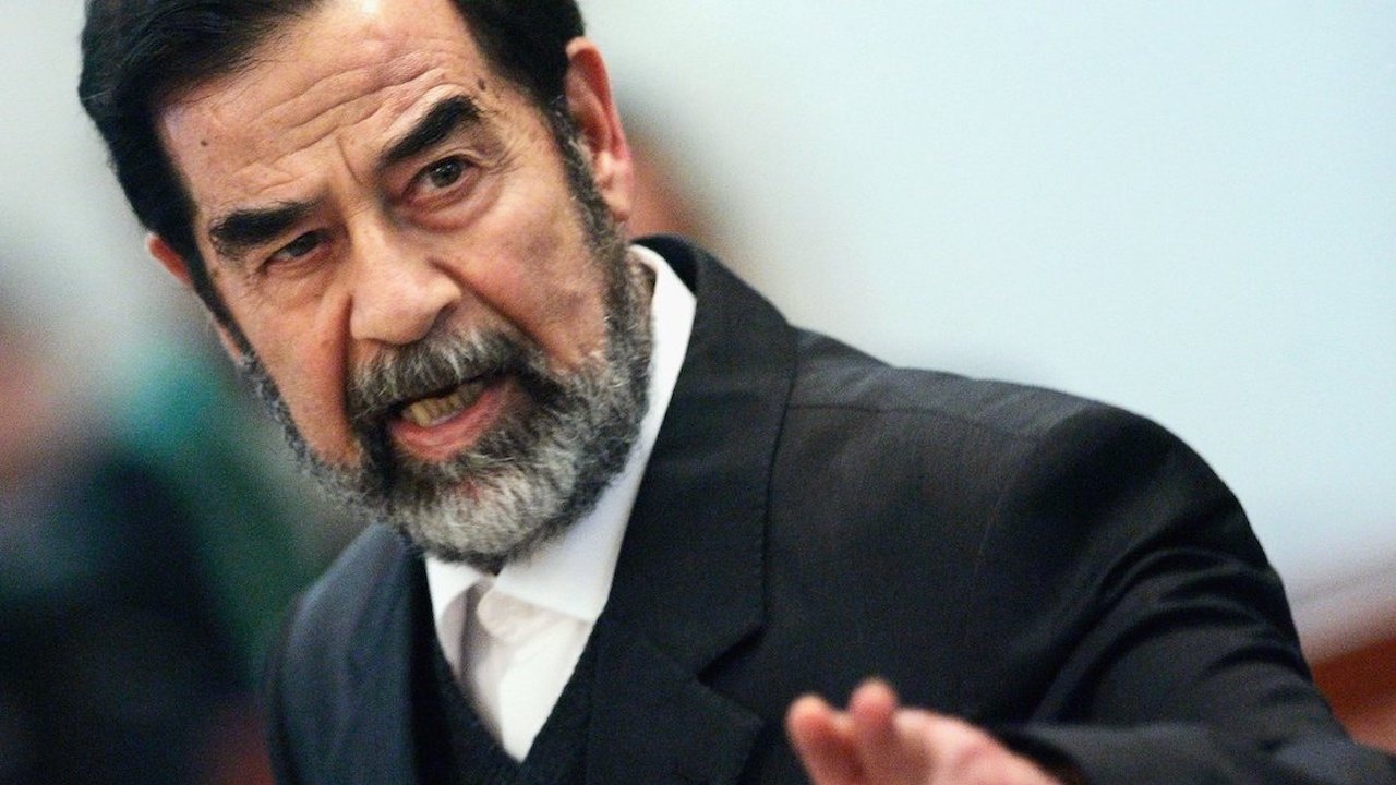 Агентът на ФБР, разпитал Саддам Хюсеин: За 30 секунди той вече знаеше две неща за мен