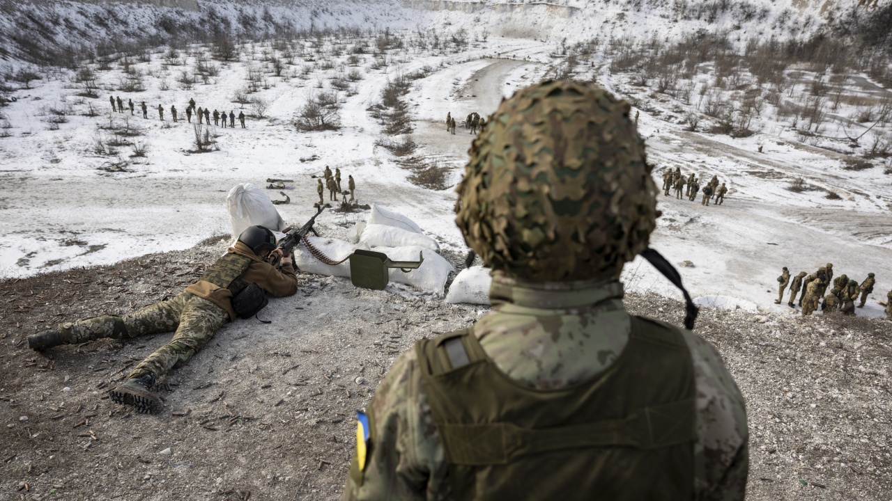 Група от 200 украински войници завършиха обучението си в Испания