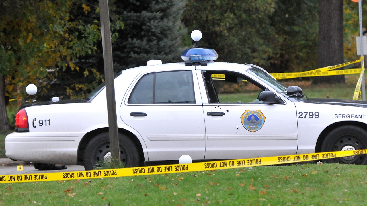 Убиха двама полицаи в престрелка при пътна проверка в САЩ