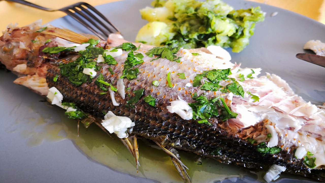 Средиземноморската диета е още по-полезна за мозъка, ако рибата бъде заменена с месо