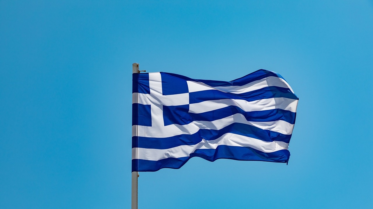 Дълбоко недоверие към политическите институции в Гърция