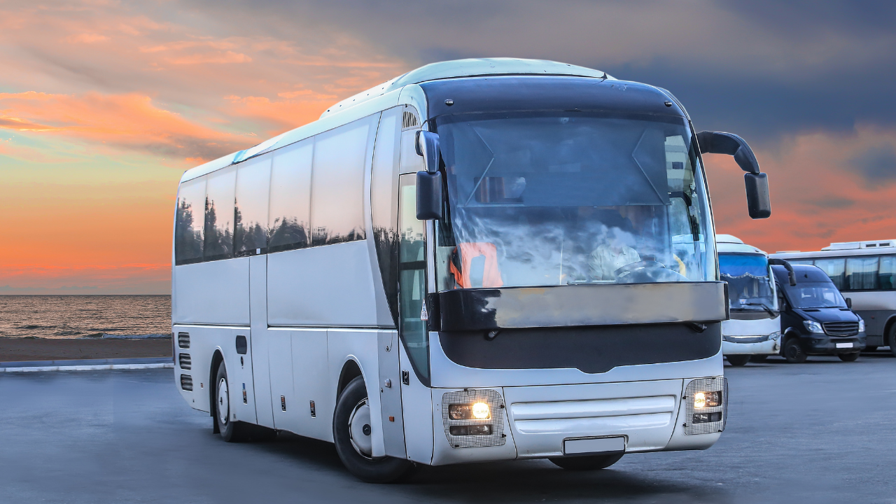 Градските автобуси ще возят безплатно в Бургас в нощта срещу Великден