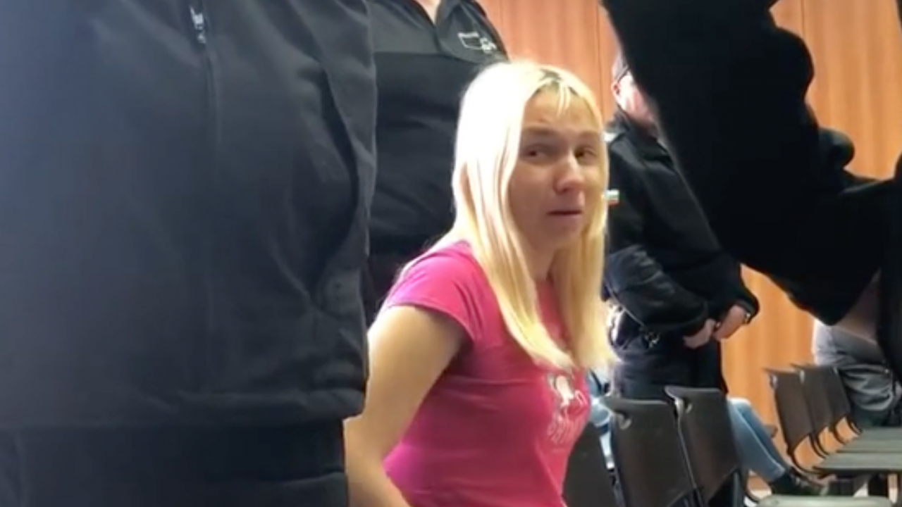 Емили Тротинетката плаче и трепери в съда: Искам вкъщи