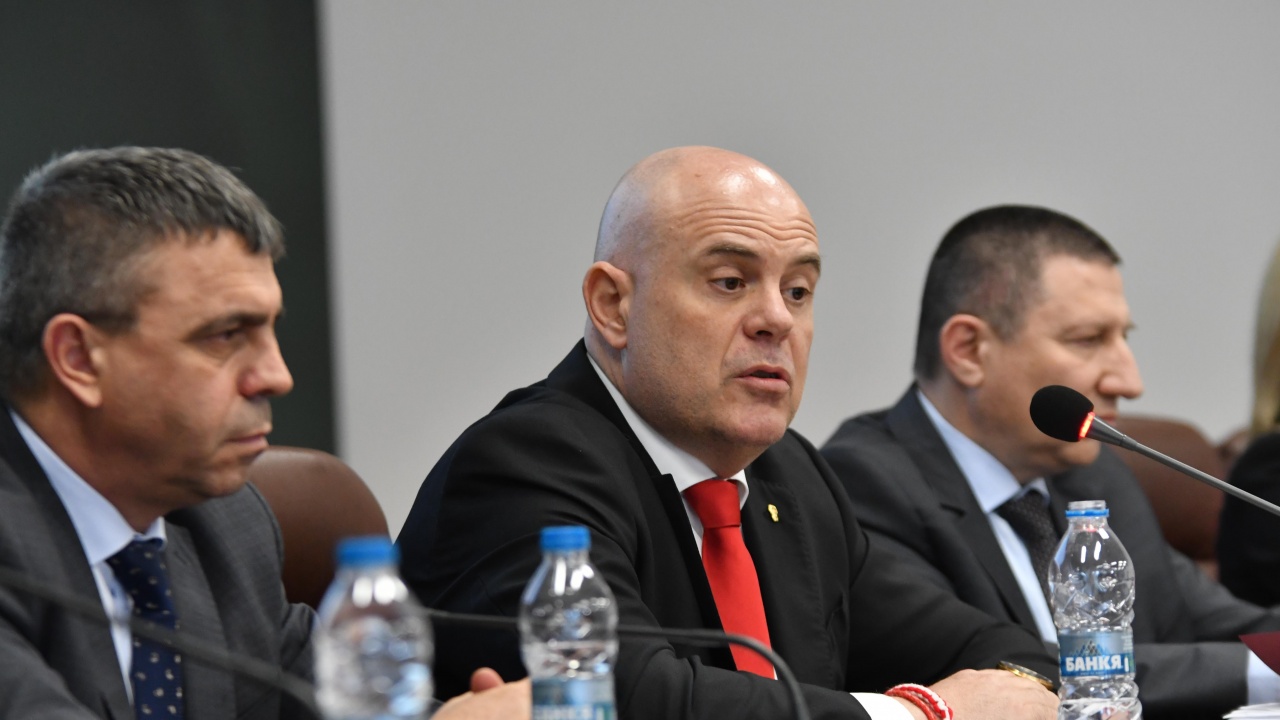 Гешев: За да си български политик, трябва да лъжеш хората в очите. Това не го владея, не покривам стандартите