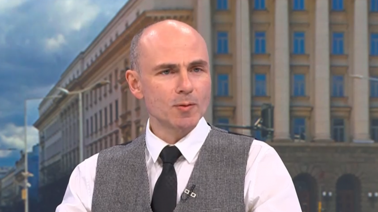 Политологът доц. Чолаков: Борисов надхитри ПП-ДБ, юли най-вероятно отиваме на нови избори