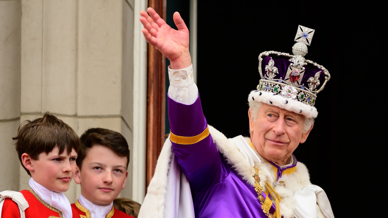 Близо 20,5 млн. британци са проследили по телевизията коронацията на Чарлз III