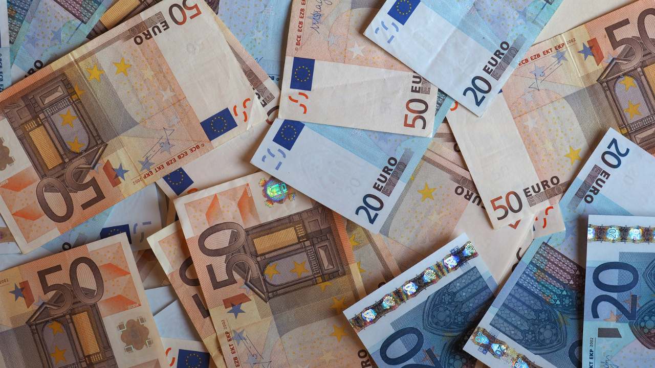 В Министерски съвет ще дискутират приемането на еврото