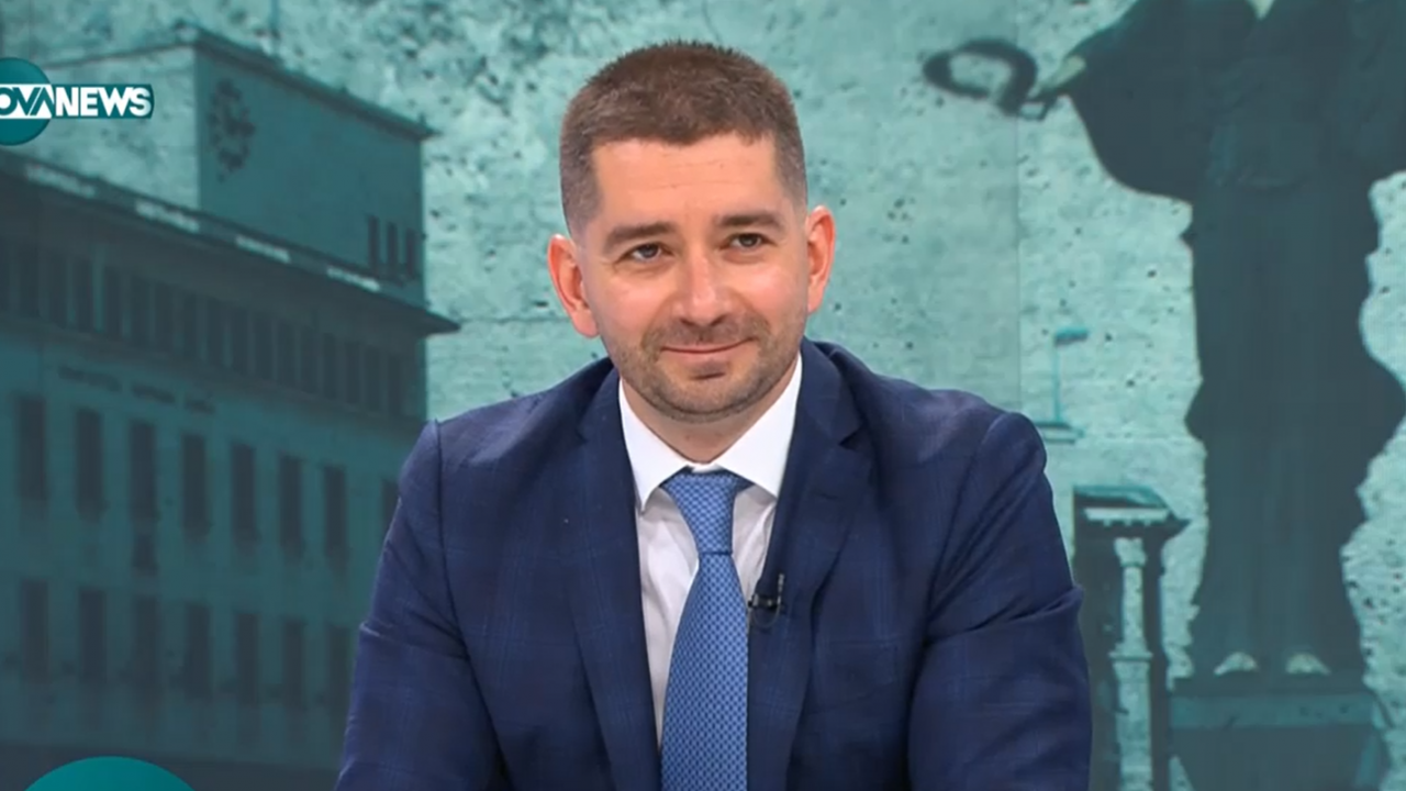 Политологът Слави Василев: Да замениш Иван Гешев не е съдебна реформа, това е „стани да седна”