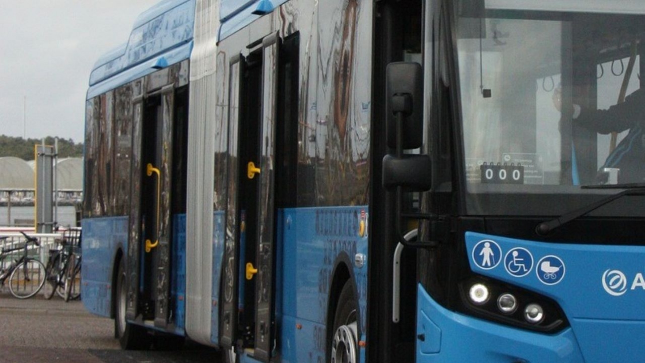 Започна изграждането на зарядни станции за електрическите автобуси във Варна