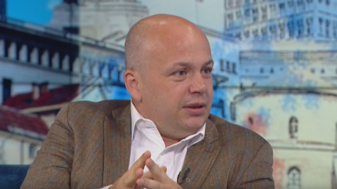 Александър Симов: БСП ще говори с ПП-ДБ за втория мандат, но едва ли ще има резултат