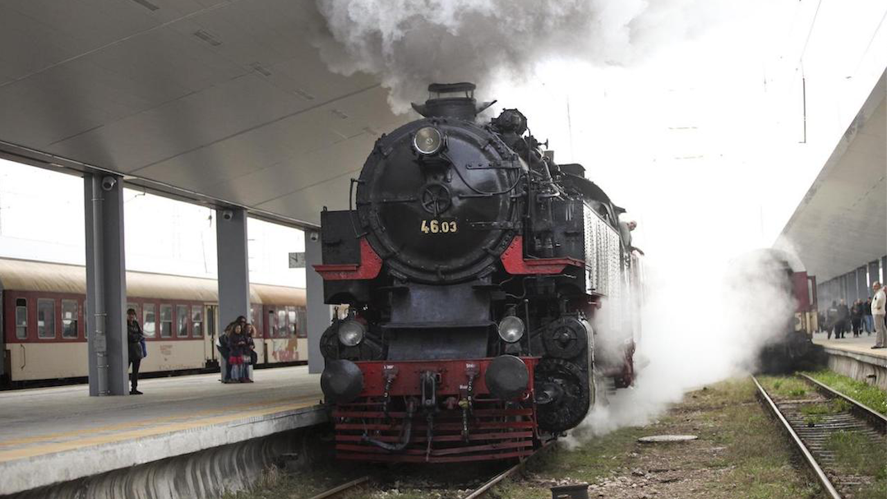 БДЖ организира пътувания с парен локомотив по теснолинейката