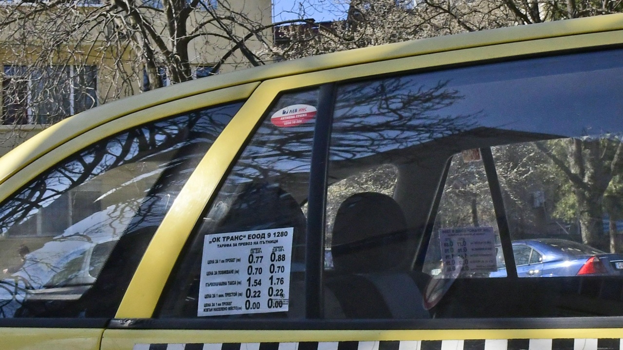 Криминално проявен нападна таксиметров шофьор и го ограби в Казанлък
