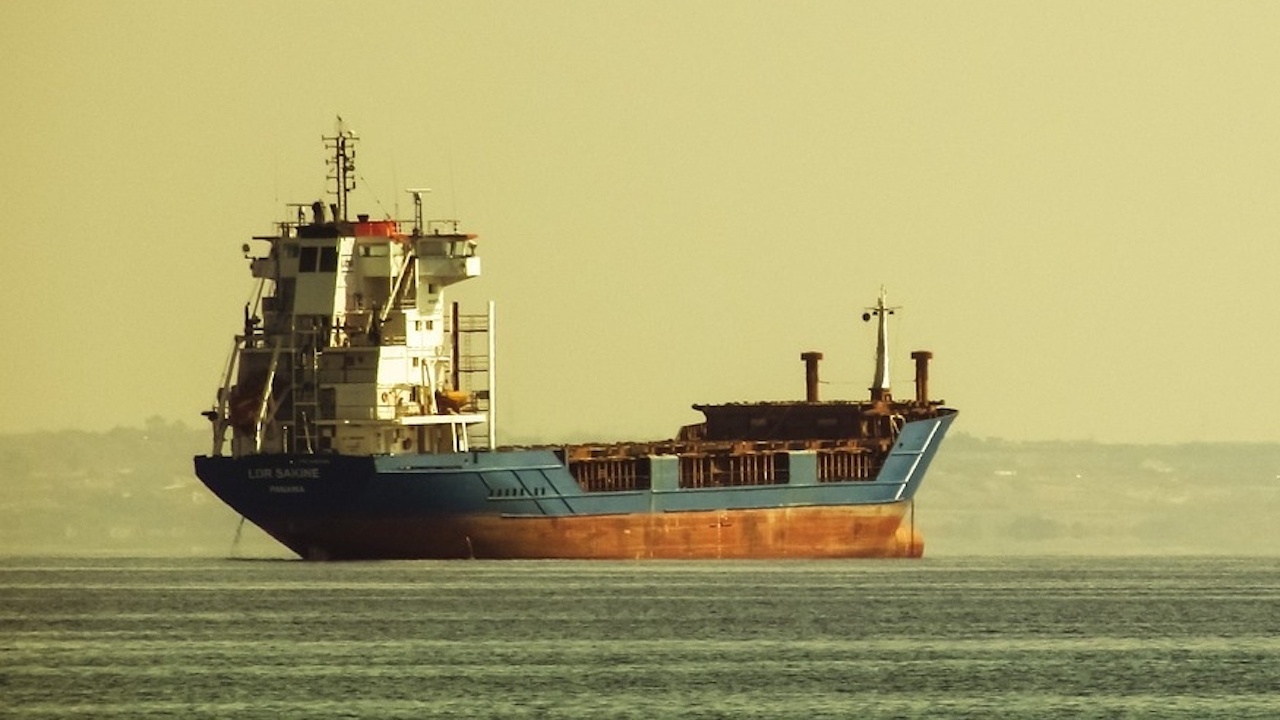 Турски вестник: Гърция се е превърнала в главен превозвач на руския петрол по море