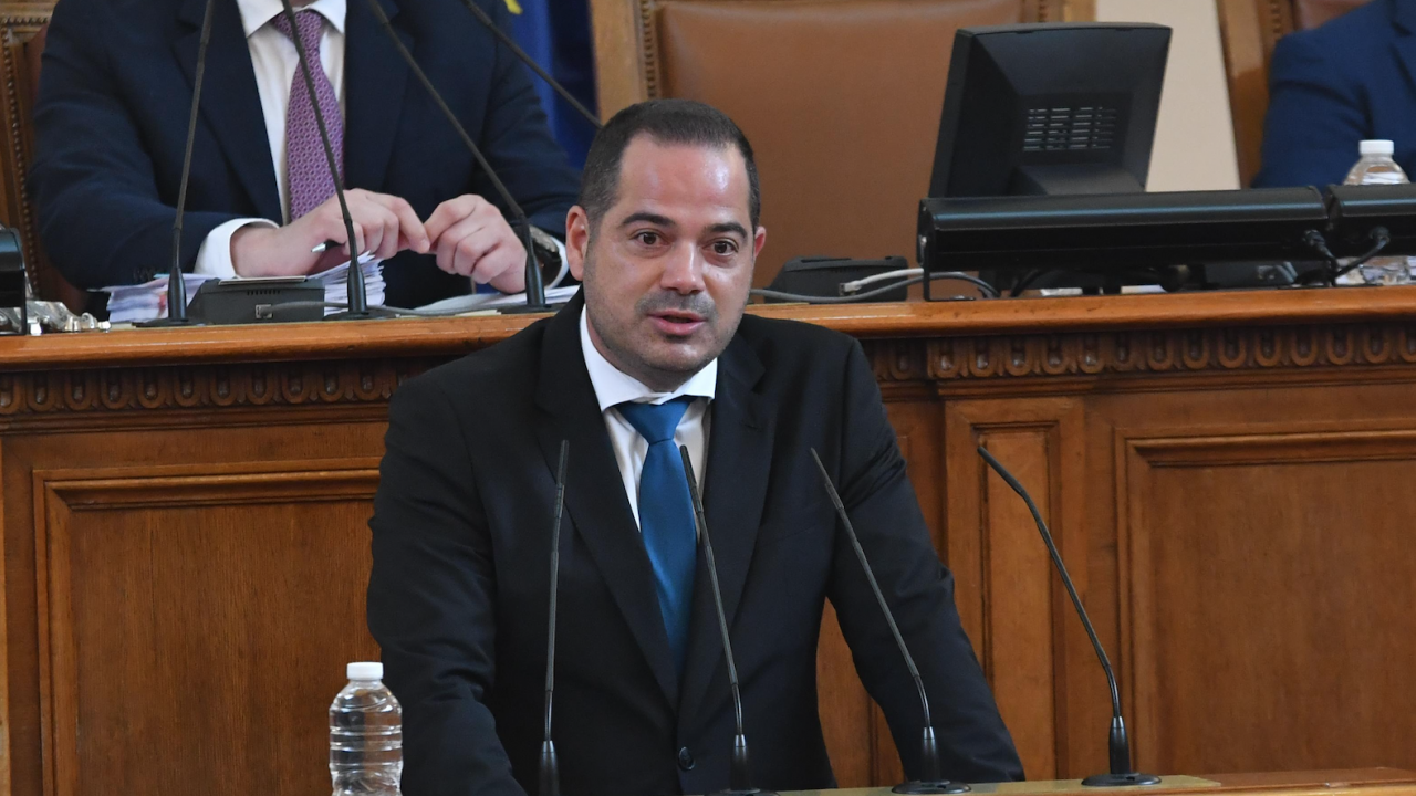 Министър Калин Стоянов: Само три общини, засегнати от наводненията, са поискали финансова помощ до момента