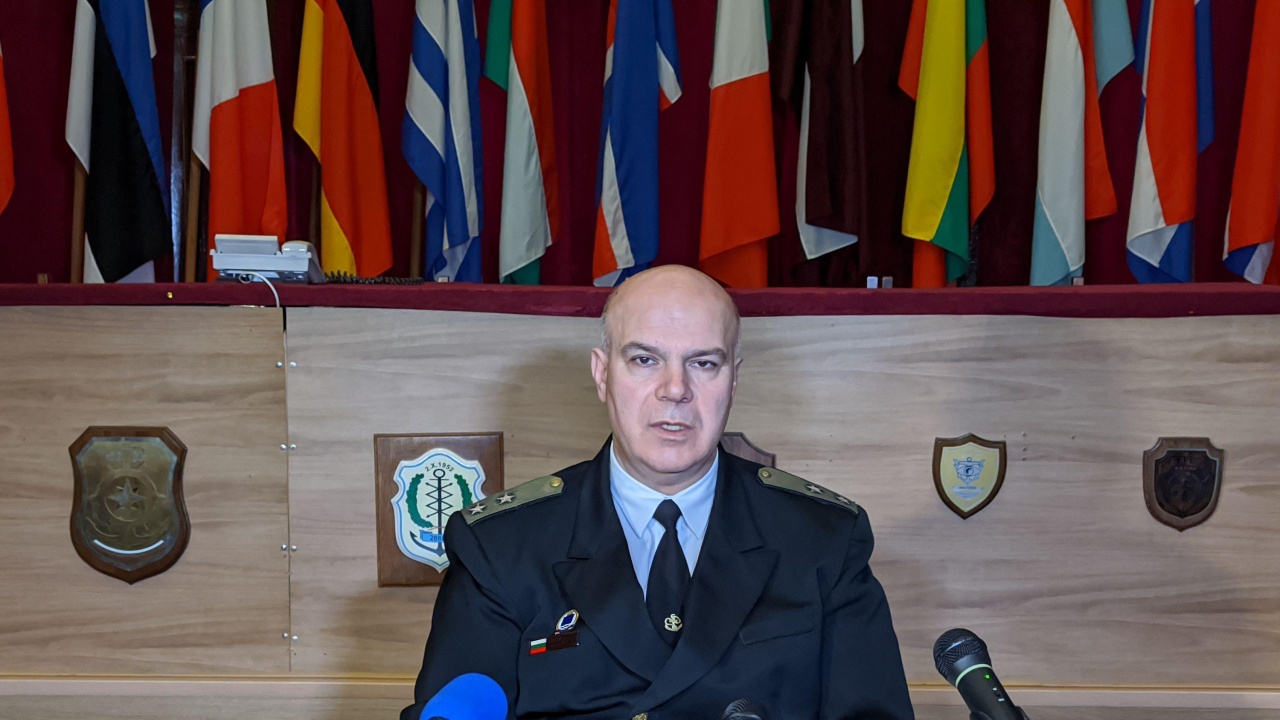 Командирът на ВМС на България за операцията „Титан“: Изключително трудна мисия