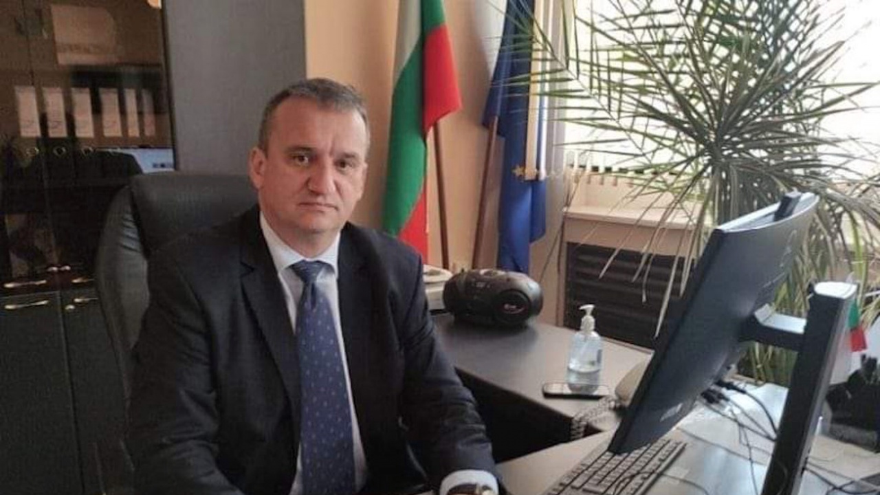 Областният управител на Сливен ще участва в изборите за кмет на града