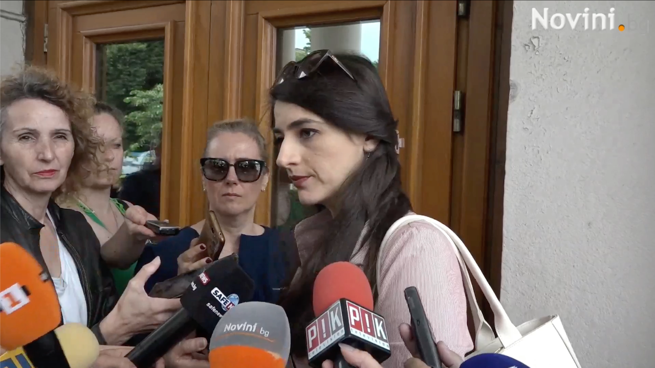 Лена Бориславова проговори за есемеса "Ще счупим сглобката"