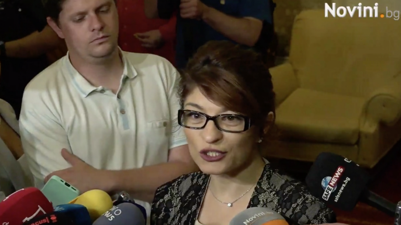 Атанасова (ГЕРБ): Корнелия Нинова да си гледа партията и нейното оцеляване