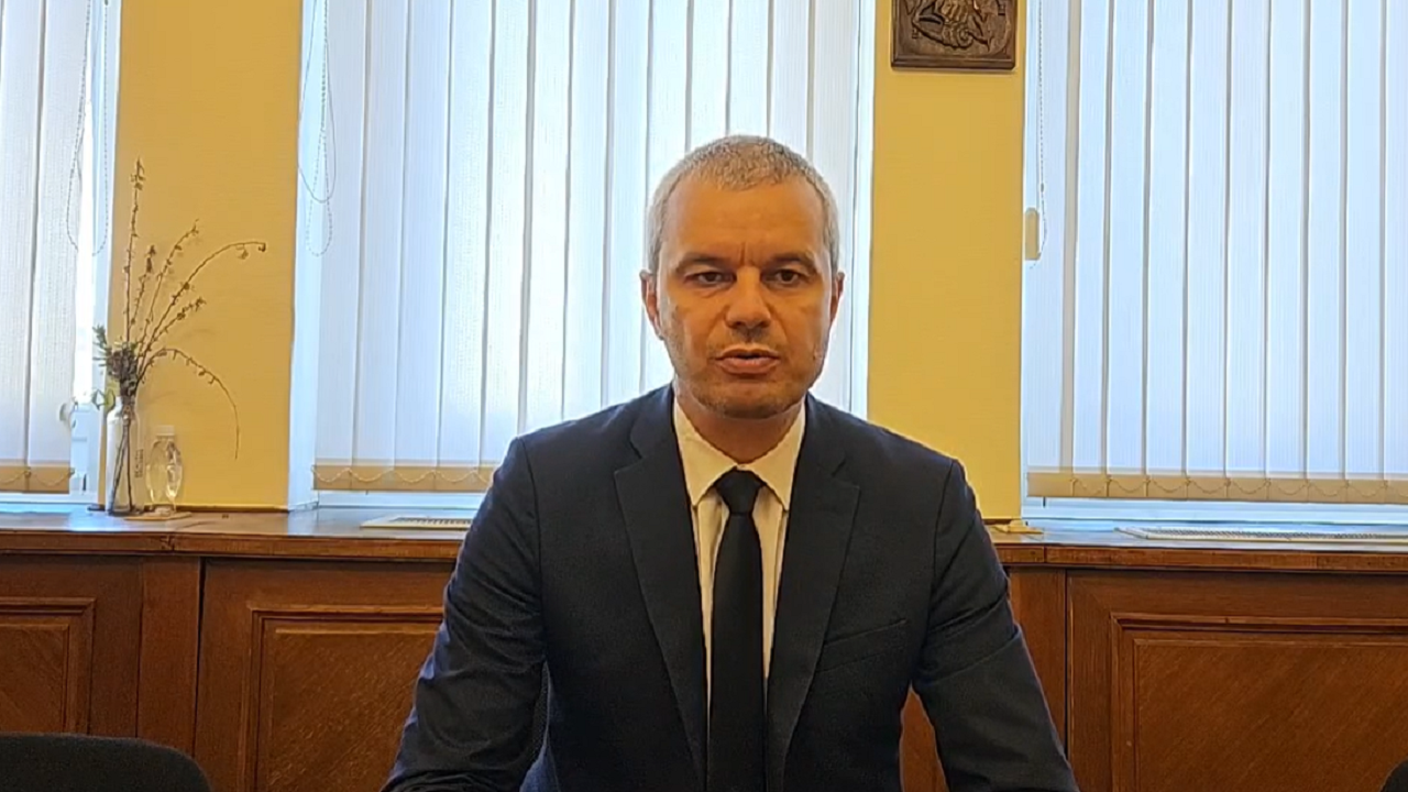 "Възраждане" ще поиска среща с Радев за референдума за българския лев