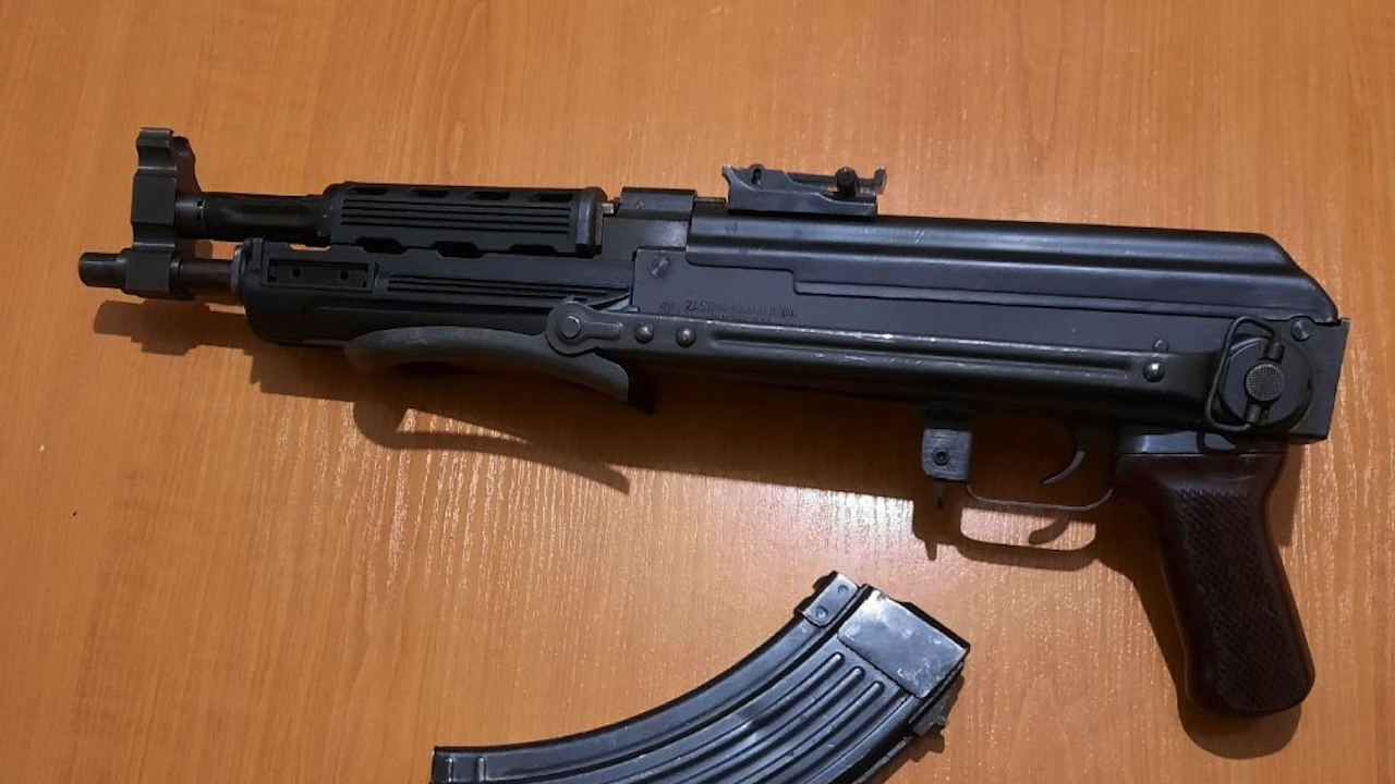 ГДБОП разби престъпна група за разпространение на оръжия