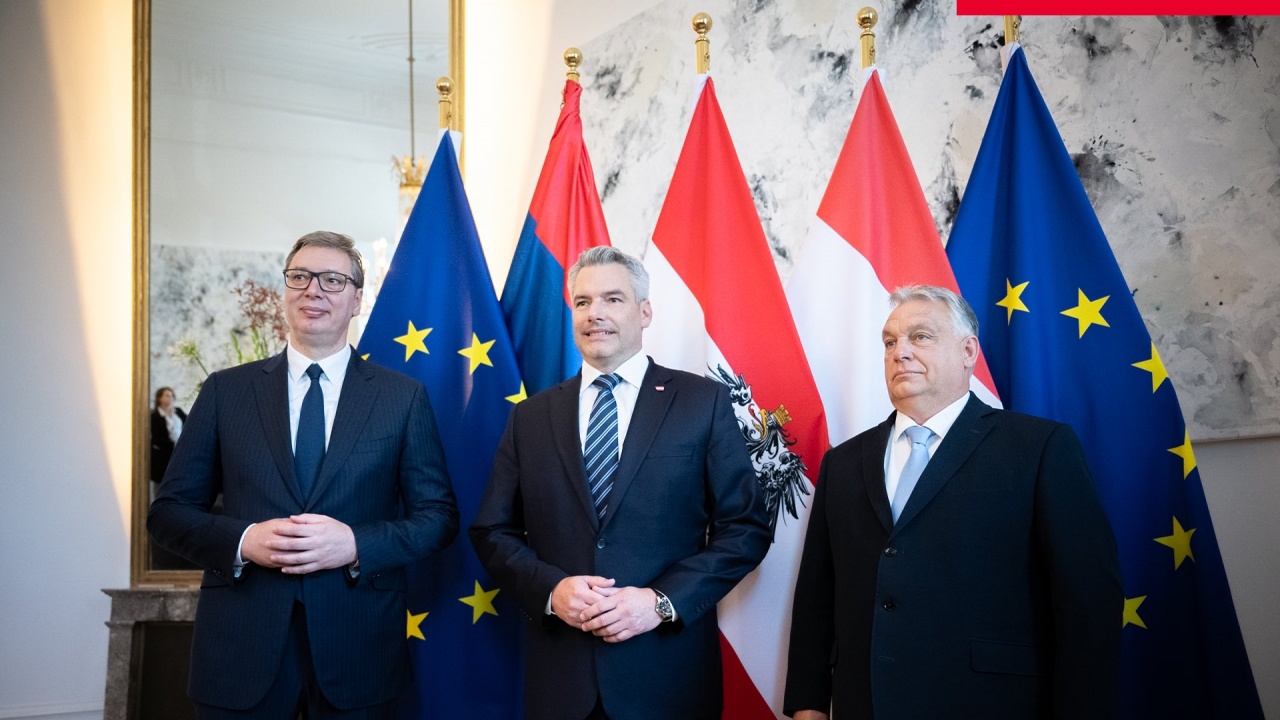 Нехамер, Орбан и Вучич обсъдиха въпросите, свързани с миграцията