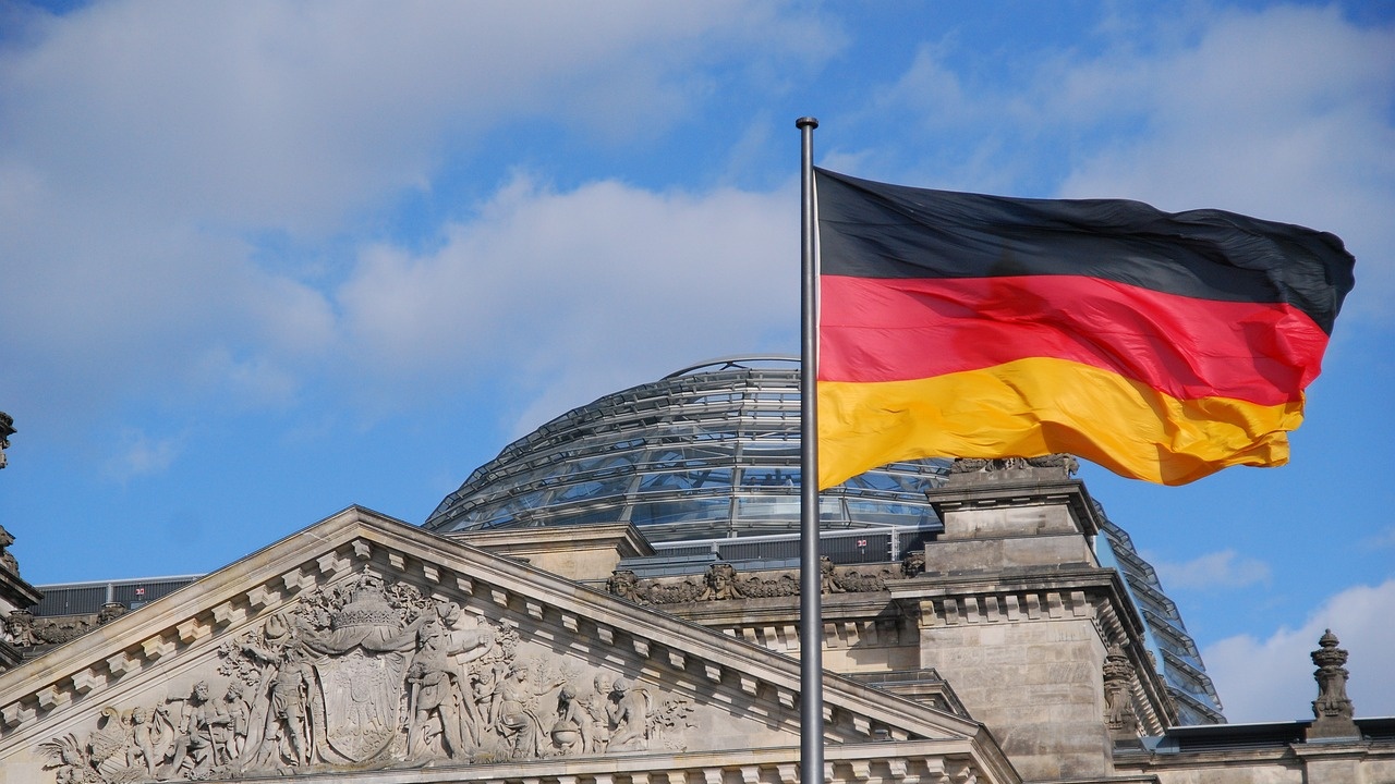 Повечето германци подкрепят отделянето на 2 процента от БВП за отбрана