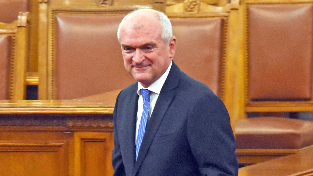 ГЕРБ - СДС внесе в парламента кандидатурата на Димитър Главчев за управител на Сметната палата