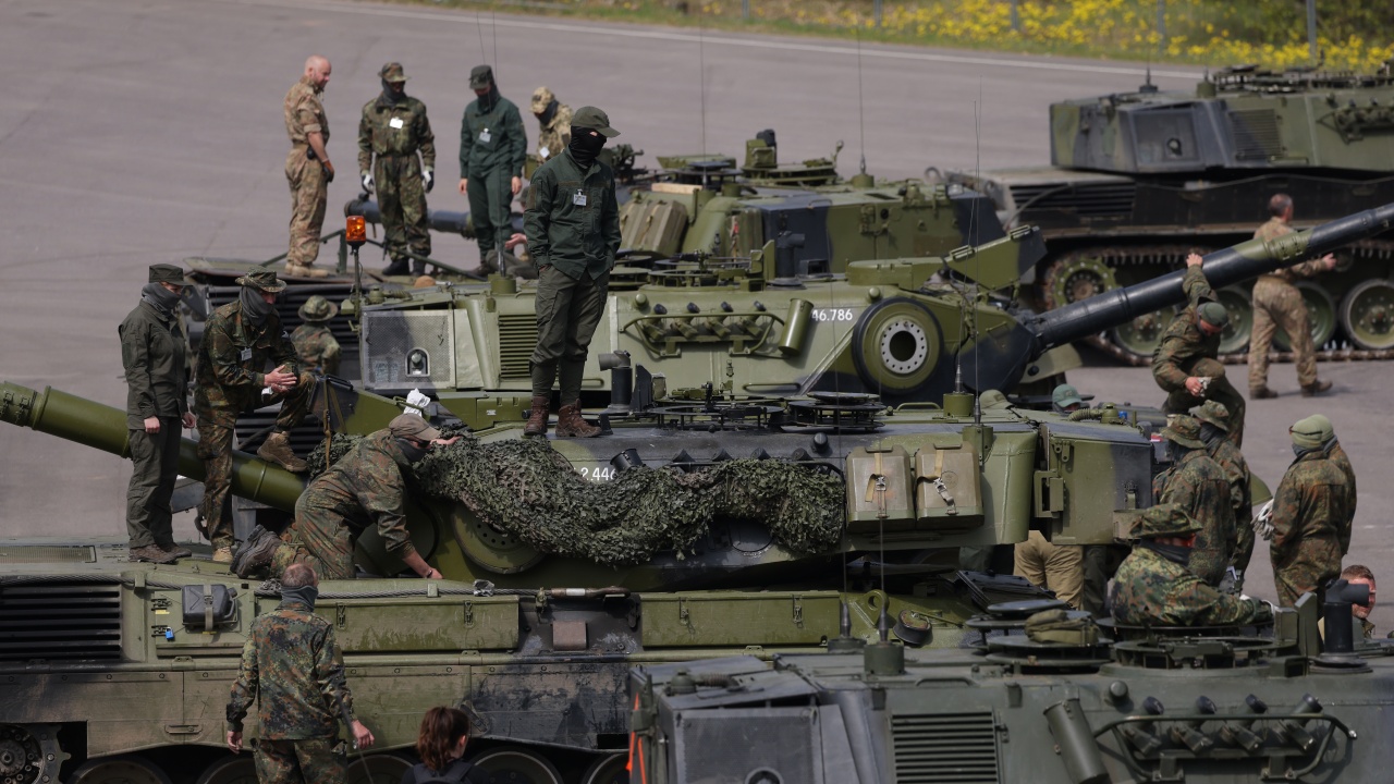 Украйна ще получи военна помощ за над 1,5 милиарда евро