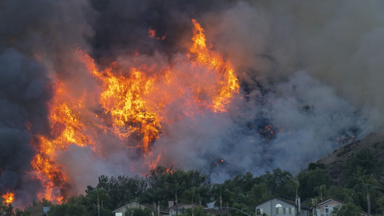 Евакуация на три села на остров Родос заради пожар