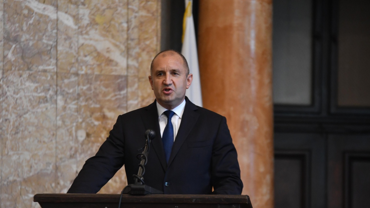Радев: Вярвам, че държавното ръководство на РСМ ще постигне равноправие на българите в страната