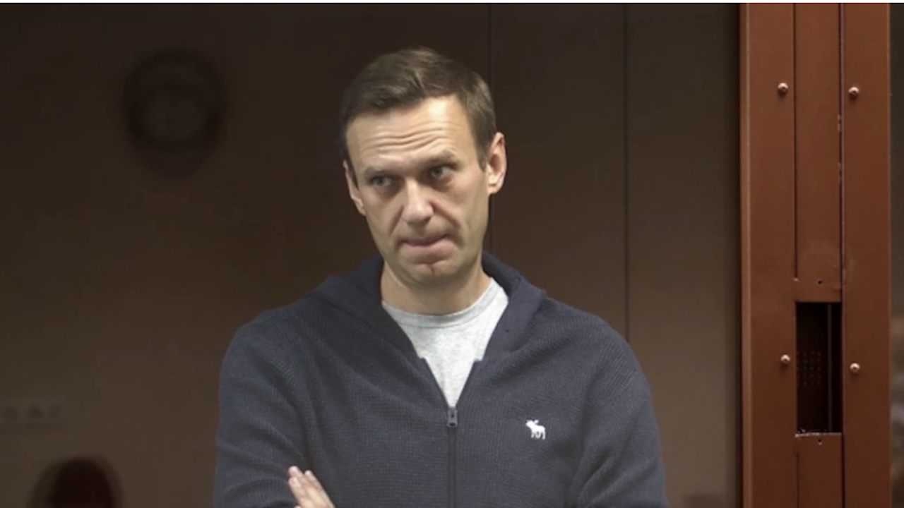 Русия поиска 20 г. затвор за Навални на процеса при закрити врата