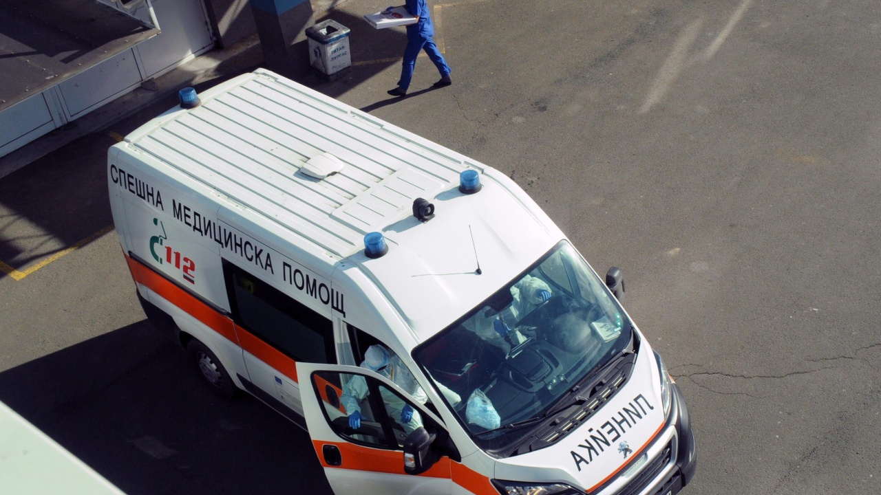 27 припаднали в жегите в София