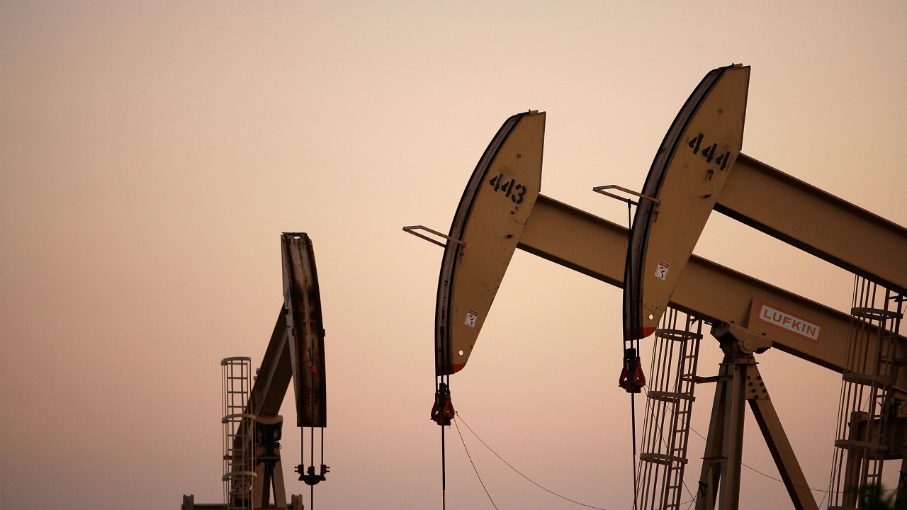 Петролът на ОПЕК доближава 85 долара за барел