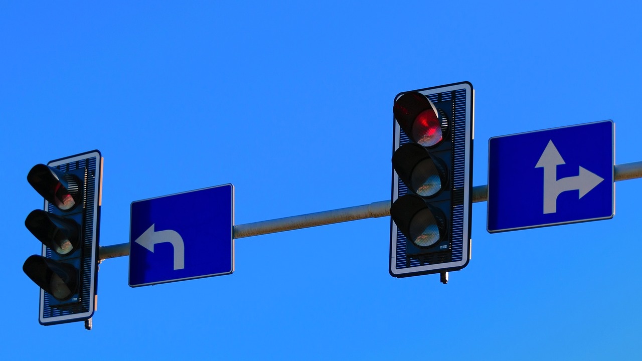 Google ще регулира светофарите в Атина