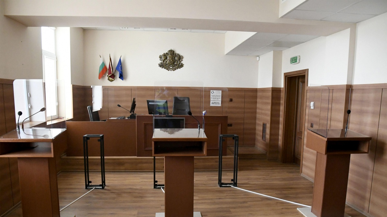 Съдът прекрати делото срещу областния управител на Варна заради крайбрежната алея