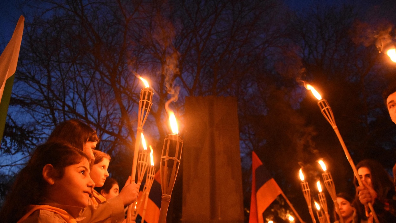 С факелно шествие в Благоевград почетоха загиналите в Илинденско-Преображенското въстание