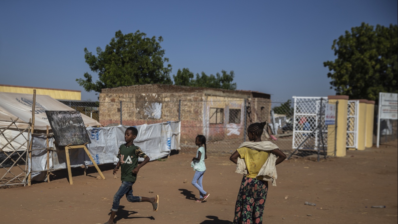 14 млн. деца в Судан се нуждаят от хуманитарна подкрепа