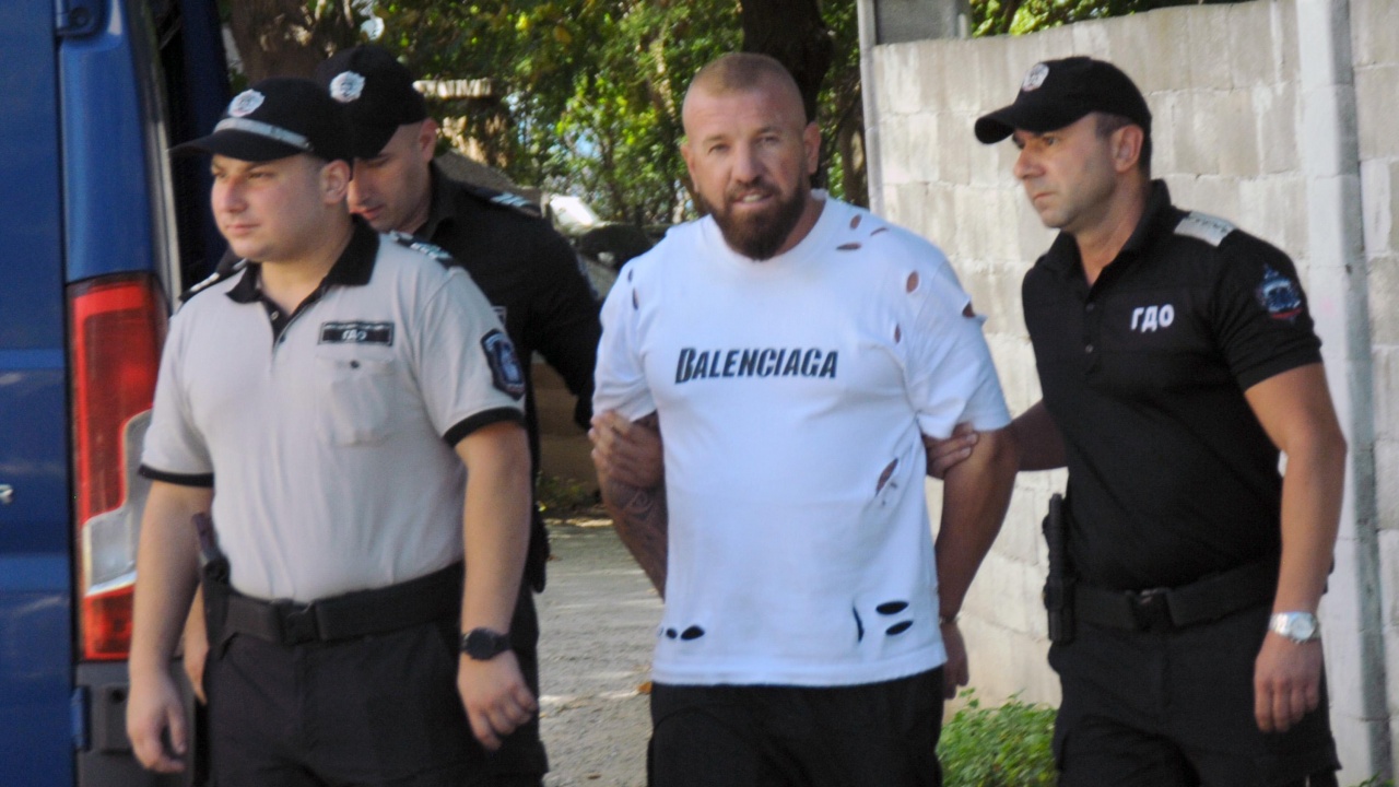 Повдигнаха обвинение за хулиганство на Динко Вълев, съдът в Несебър гледа мярката му за неотклонение