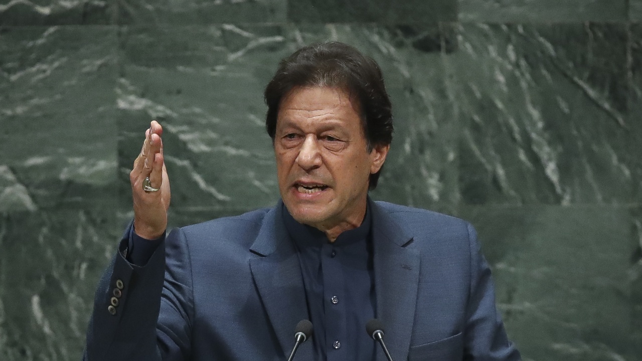 Бившият пакистански премиер Имран Хан получи 5-годишна забрана да се занимава с политика