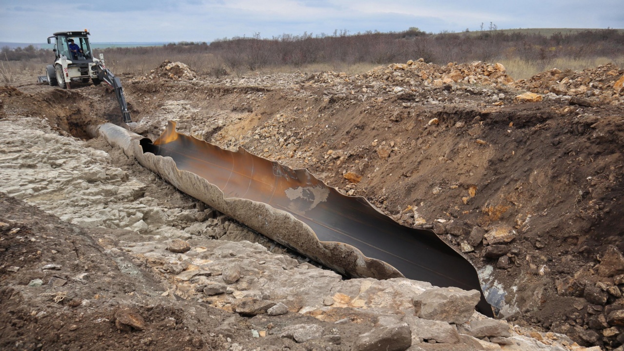 Спукаха тръба на газопровод по време на изкопни дейности