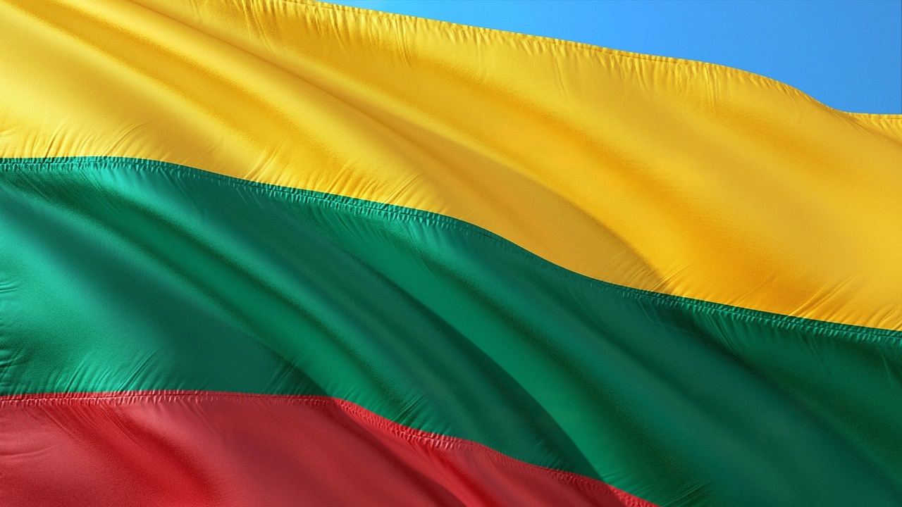 Литва затваря гранични пунктове с Беларус