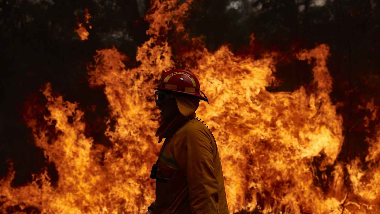 Пожарът в Бургаско: Ново огнище е възникнало над село Изворище