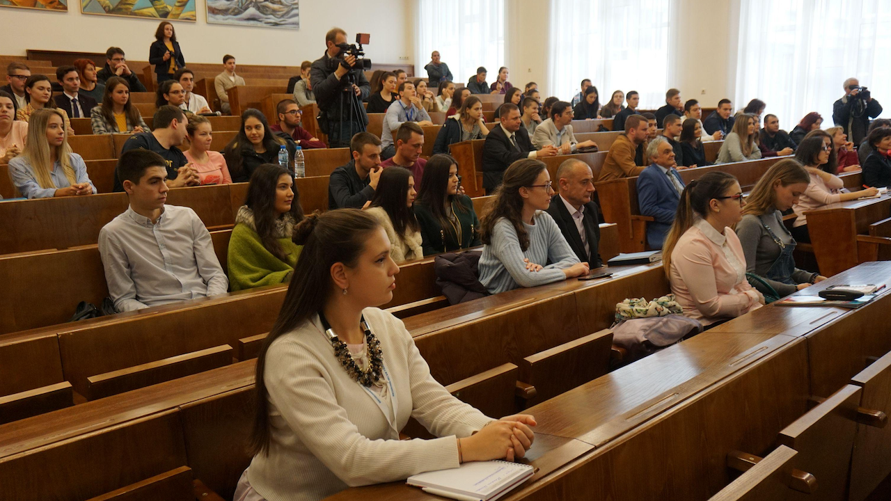 Софийският университет обявява допълнителен прием