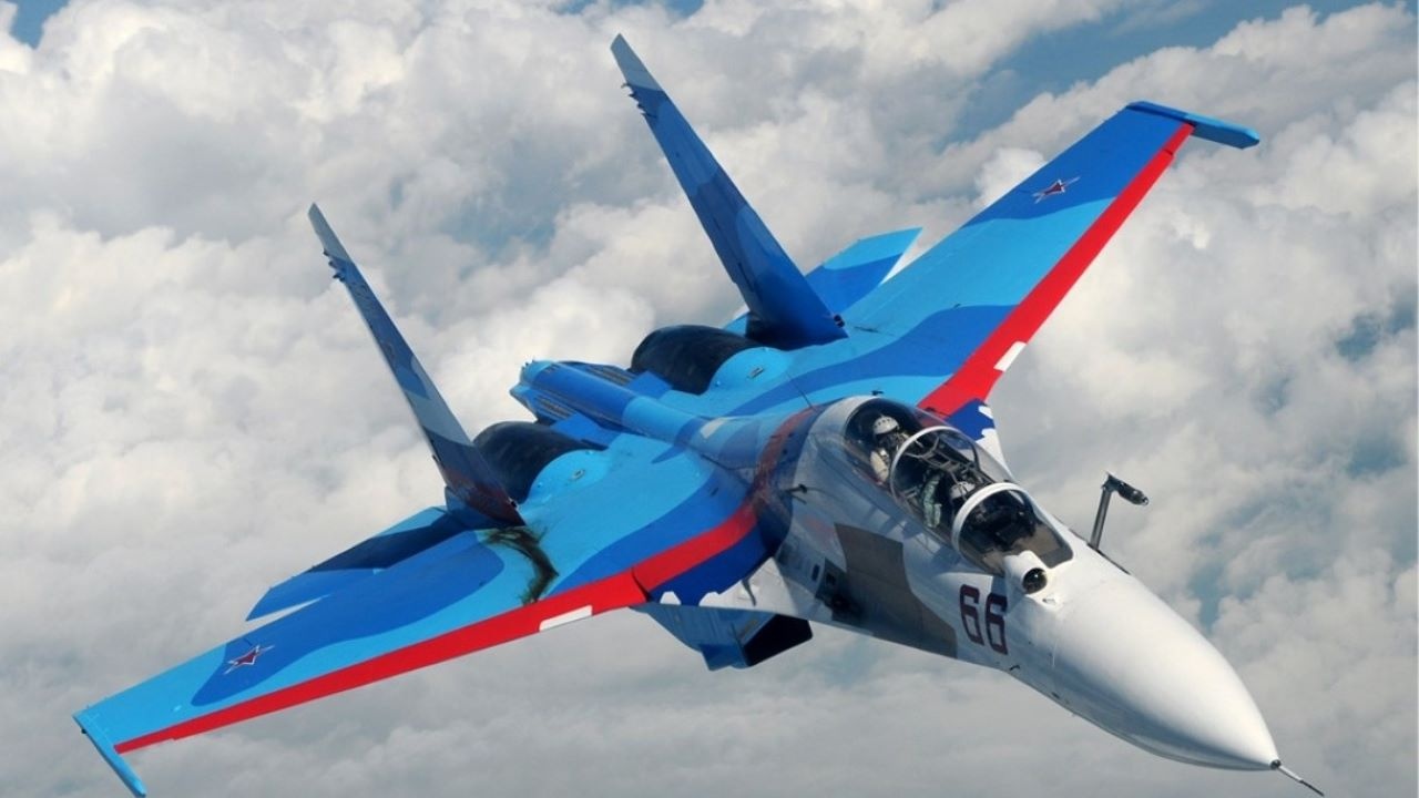 Руски изтребител Су-30 прогони военен дрон на САЩ над Черно море