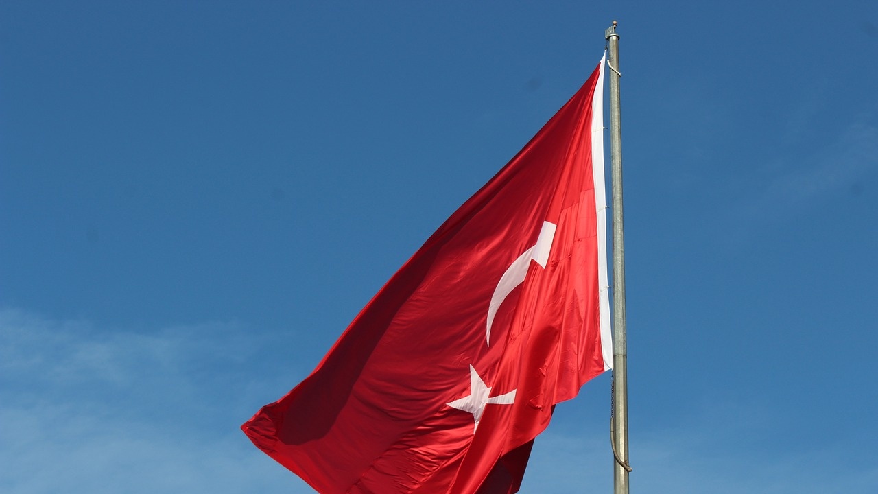 Централната банка на Турция продължава да прилага решително пътната си карта за овладяване на инфлацията