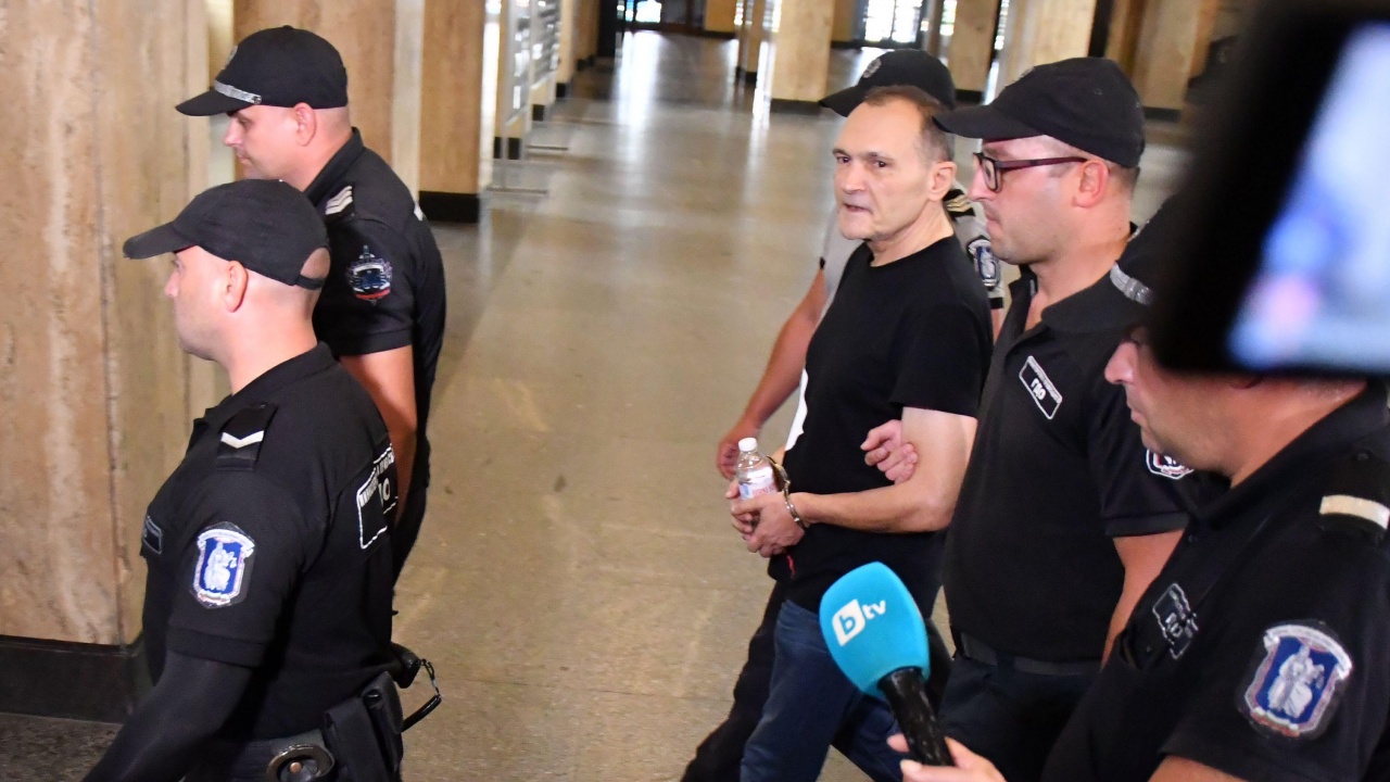 Адвокатът на Божков: Имал е забрана да се прибере в България от САЩ и ОАЕ
