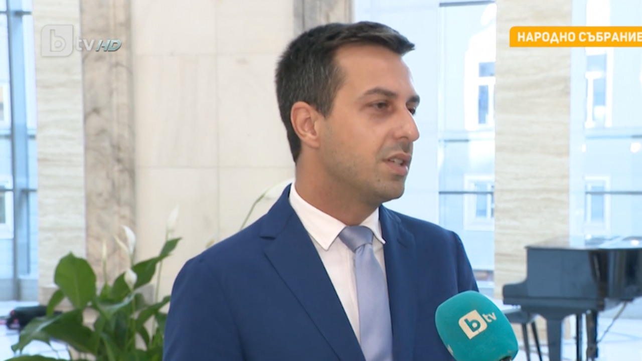 Деян Николов: Трябва да се върне законността в Народното събрание